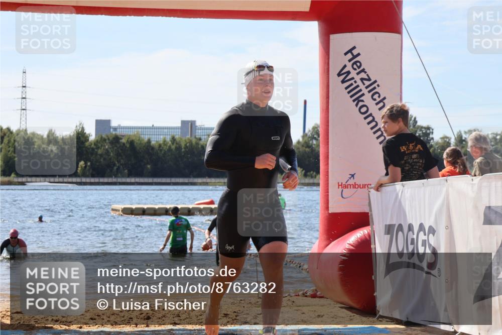 07.09.2025 - 19. Norderstedt Triathlon Luisa Fischer http://msf.ph/oto/8763282 07.09.2025 12:13:50 Schwimmen 277, 718 meine-sportfotos.de