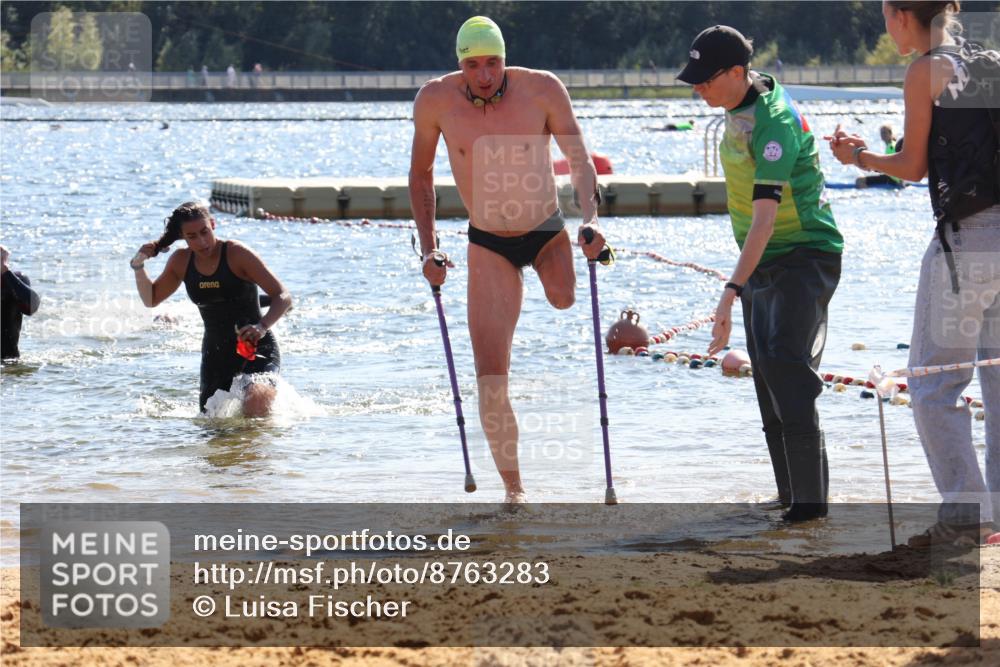 07.09.2025 - 19. Norderstedt Triathlon Luisa Fischer http://msf.ph/oto/8763283 07.09.2025 14:58:16 Schwimmen 949, 1513 meine-sportfotos.de