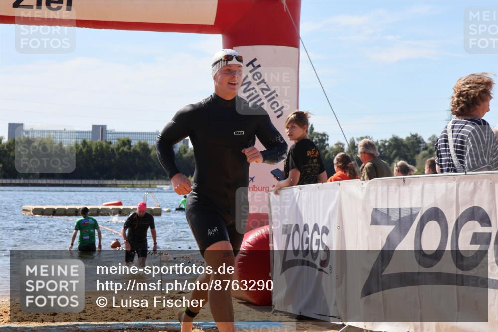 07.09.2025 - 19. Norderstedt Triathlon Luisa Fischer http://msf.ph/oto/8763290 07.09.2025 12:13:51 Schwimmen 197, 277, 718 meine-sportfotos.de