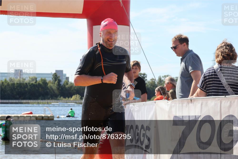 07.09.2025 - 19. Norderstedt Triathlon Luisa Fischer http://msf.ph/oto/8763295 07.09.2025 12:13:58 Schwimmen 197, 277, 809 meine-sportfotos.de