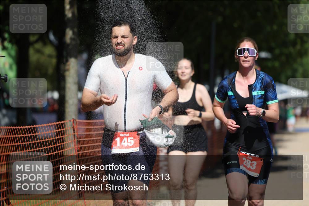 07.09.2025 - 19. Norderstedt Triathlon Michael Strokosch http://msf.ph/oto/8763313 07.09.2025 13:19:03 Laufen 145, 187, 283, 307, 324 meine-sportfotos.de