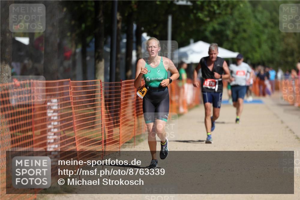 07.09.2025 - 19. Norderstedt Triathlon Michael Strokosch http://msf.ph/oto/8763339 07.09.2025 12:10:13 Laufen 1164, 1279 meine-sportfotos.de