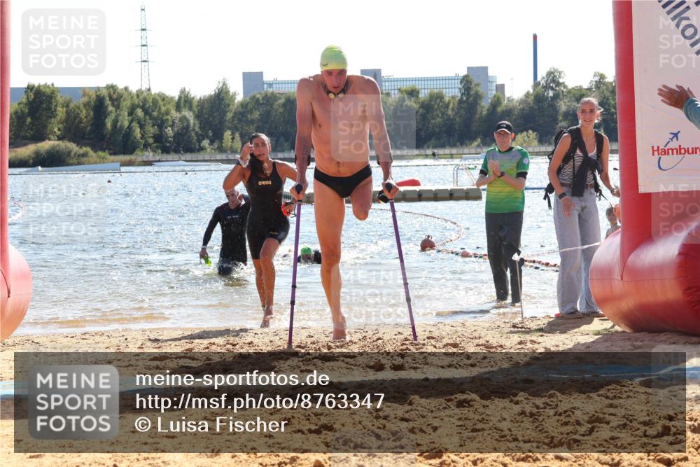 07.09.2025 - 19. Norderstedt Triathlon Luisa Fischer http://msf.ph/oto/8763347 07.09.2025 14:58:21 Schwimmen 951, 1513 meine-sportfotos.de