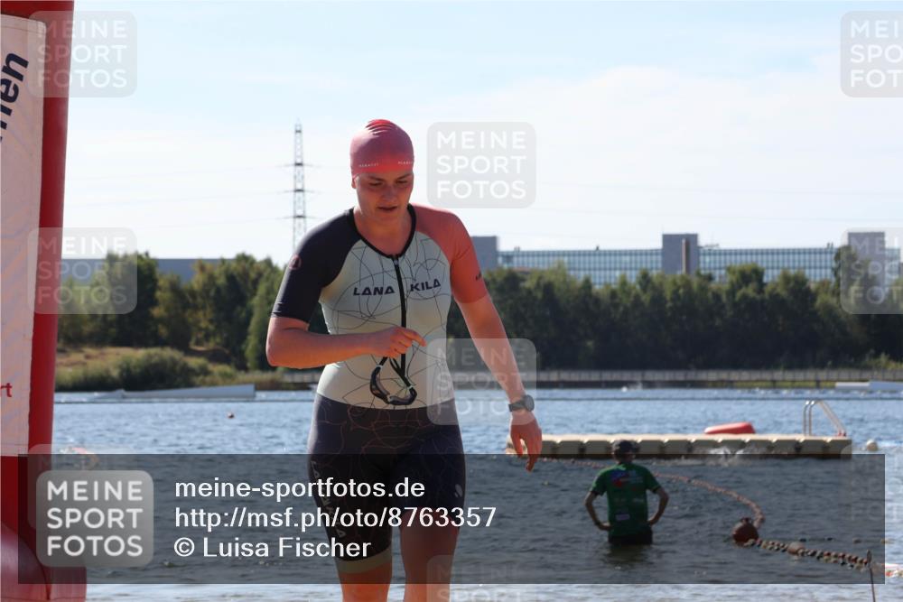 07.09.2025 - 19. Norderstedt Triathlon Luisa Fischer http://msf.ph/oto/8763357 07.09.2025 12:14:04 Schwimmen 197, 809 meine-sportfotos.de