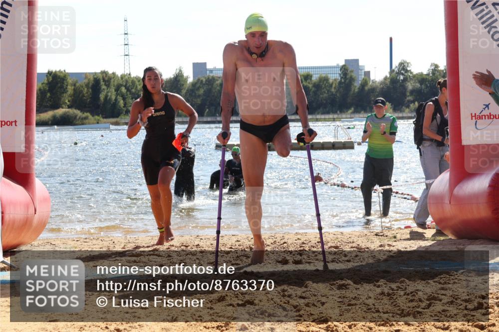 07.09.2025 - 19. Norderstedt Triathlon Luisa Fischer http://msf.ph/oto/8763370 07.09.2025 14:58:22 Schwimmen 951, 1513 meine-sportfotos.de