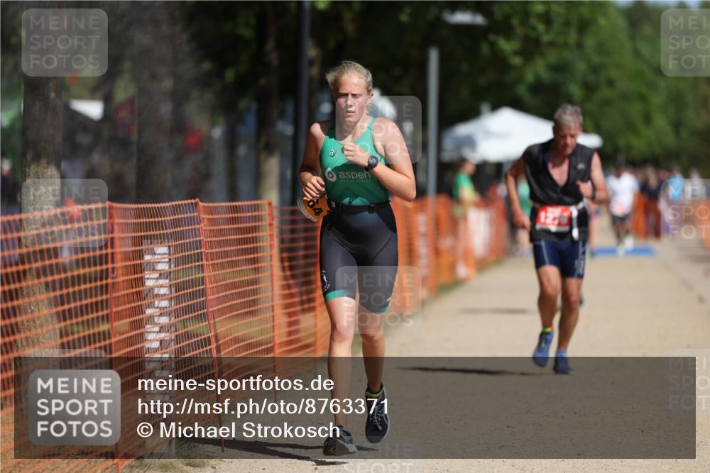 07.09.2025 - 19. Norderstedt Triathlon Michael Strokosch http://msf.ph/oto/8763371 07.09.2025 12:10:14 Laufen 1164, 1279 meine-sportfotos.de