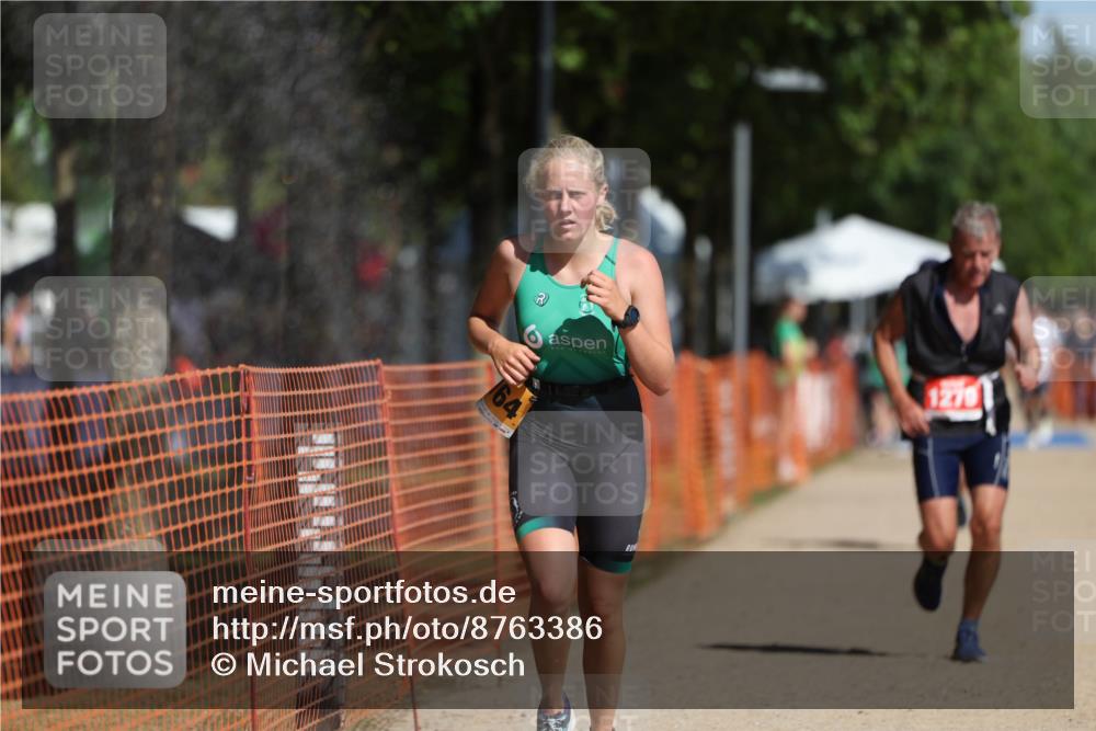 07.09.2025 - 19. Norderstedt Triathlon Michael Strokosch http://msf.ph/oto/8763386 07.09.2025 12:10:15 Laufen 826, 1164, 1279 meine-sportfotos.de