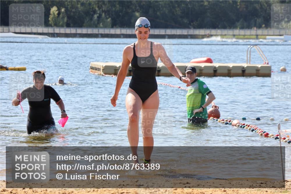 07.09.2025 - 19. Norderstedt Triathlon Luisa Fischer http://msf.ph/oto/8763389 07.09.2025 12:16:21 Schwimmen 272 meine-sportfotos.de