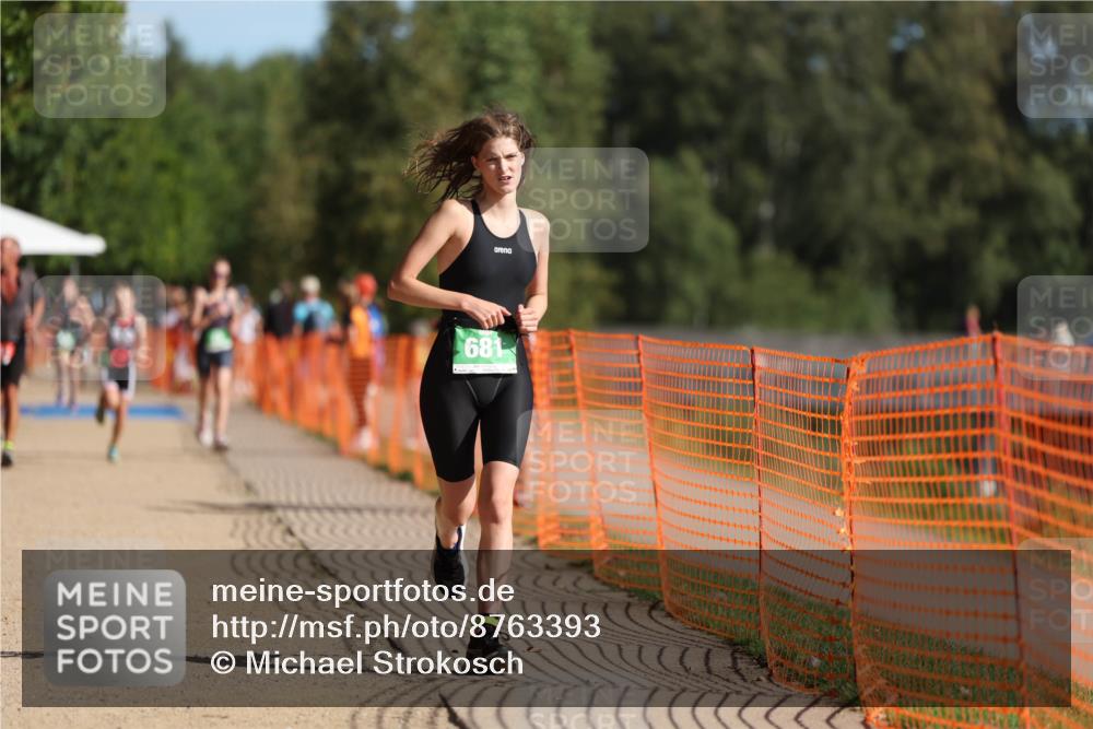 07.09.2025 - 19. Norderstedt Triathlon Michael Strokosch http://msf.ph/oto/8763393 07.09.2025 10:47:41 Laufen 681 meine-sportfotos.de