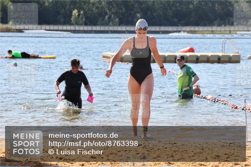 07.09.2025 - 19. Norderstedt Triathlon Luisa Fischer http://msf.ph/oto/8763398 07.09.2025 12:16:21 Schwimmen 272 meine-sportfotos.de