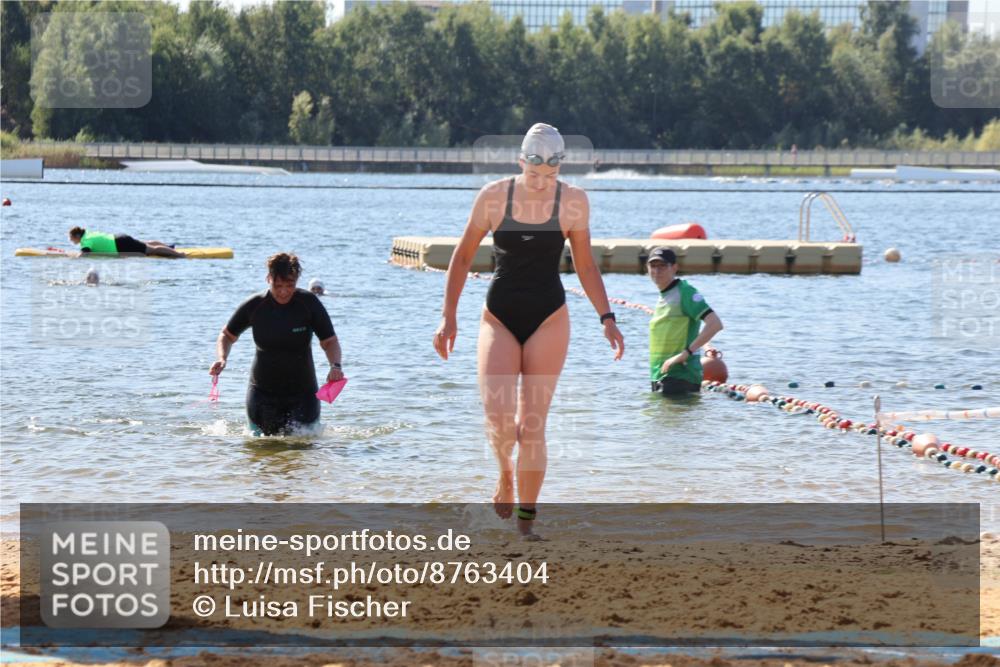 07.09.2025 - 19. Norderstedt Triathlon Luisa Fischer http://msf.ph/oto/8763404 07.09.2025 12:16:22 Schwimmen 272 meine-sportfotos.de