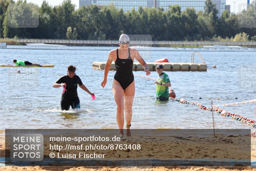 07.09.2025 - 19. Norderstedt Triathlon Luisa Fischer http://msf.ph/oto/8763408 07.09.2025 12:16:22 Schwimmen 272 meine-sportfotos.de