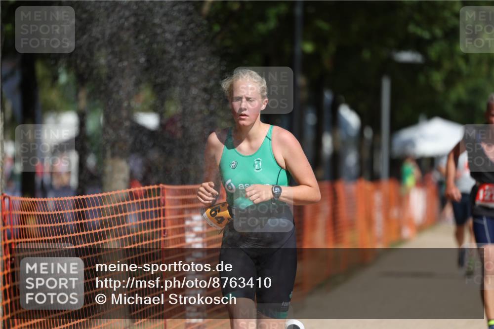 07.09.2025 - 19. Norderstedt Triathlon Michael Strokosch http://msf.ph/oto/8763410 07.09.2025 12:10:16 Laufen 826, 1164, 1279 meine-sportfotos.de