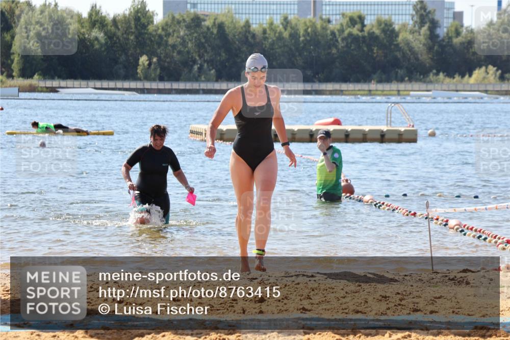07.09.2025 - 19. Norderstedt Triathlon Luisa Fischer http://msf.ph/oto/8763415 07.09.2025 12:16:22 Schwimmen 272 meine-sportfotos.de