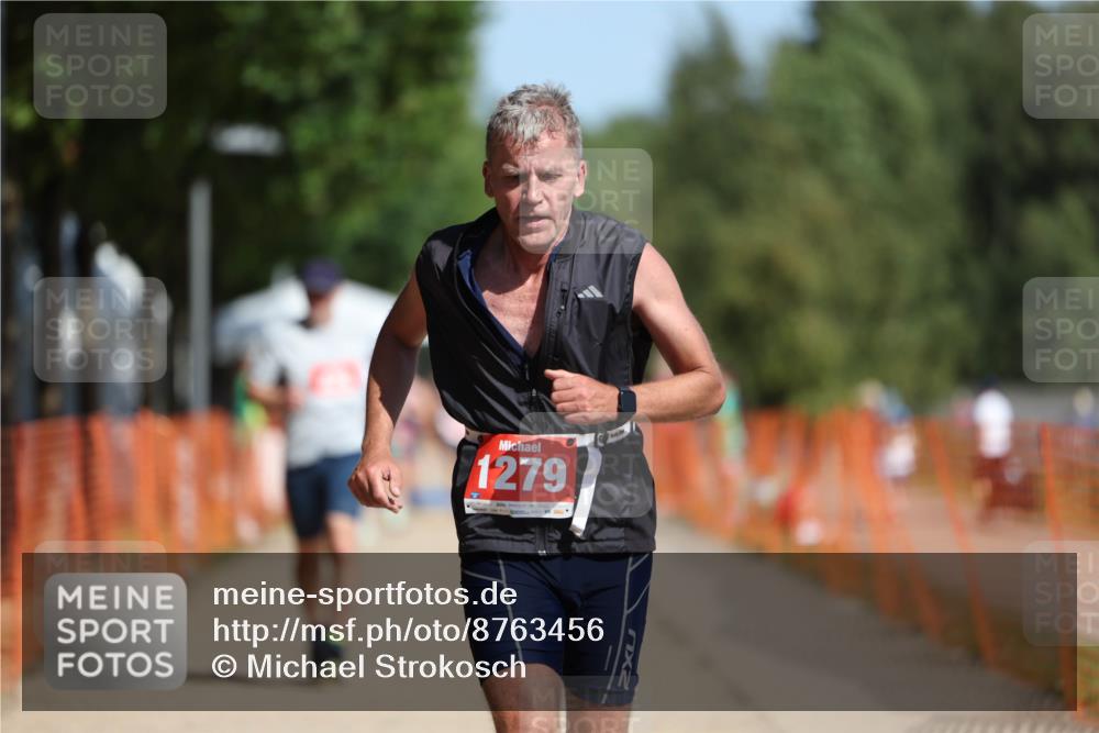 07.09.2025 - 19. Norderstedt Triathlon Michael Strokosch http://msf.ph/oto/8763456 07.09.2025 12:10:18 Laufen 826, 1164, 1279 meine-sportfotos.de