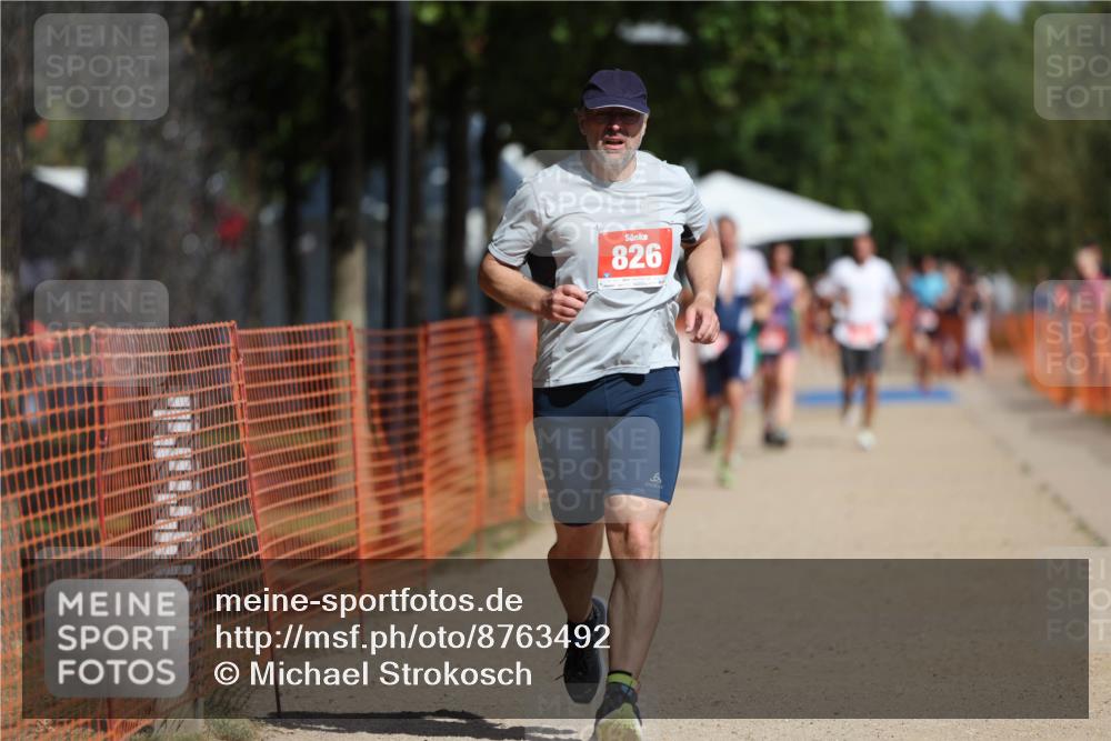 07.09.2025 - 19. Norderstedt Triathlon Michael Strokosch http://msf.ph/oto/8763492 07.09.2025 12:10:21 Laufen 826, 1279 meine-sportfotos.de