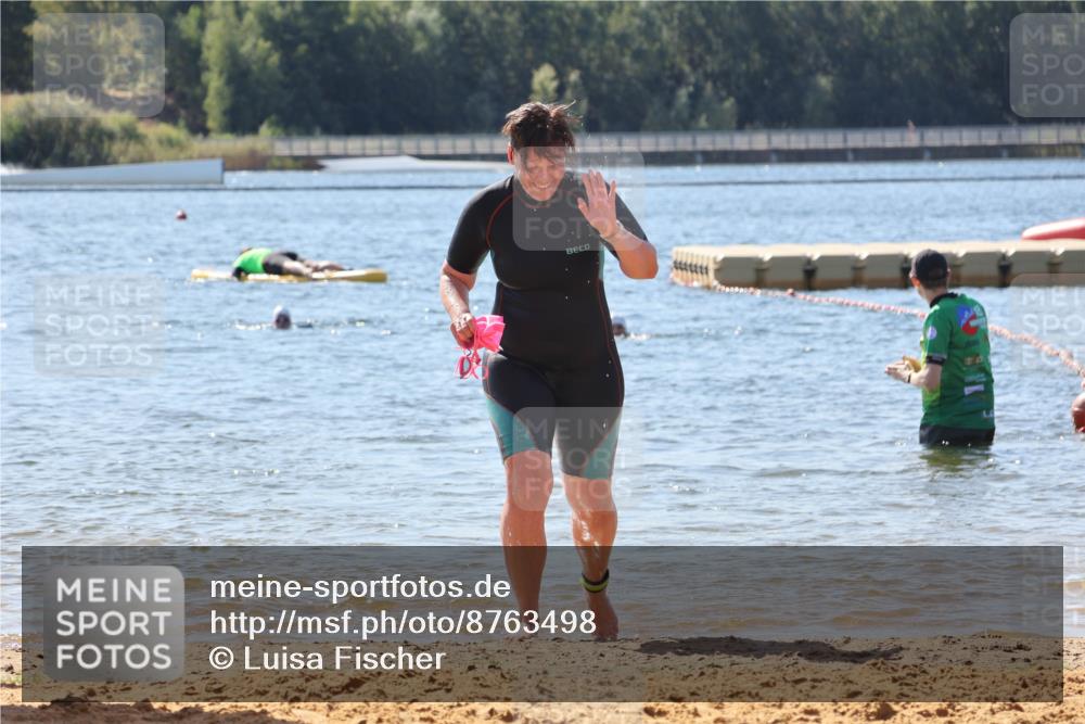 07.09.2025 - 19. Norderstedt Triathlon Luisa Fischer http://msf.ph/oto/8763498 07.09.2025 12:16:29 Schwimmen 219, 272 meine-sportfotos.de