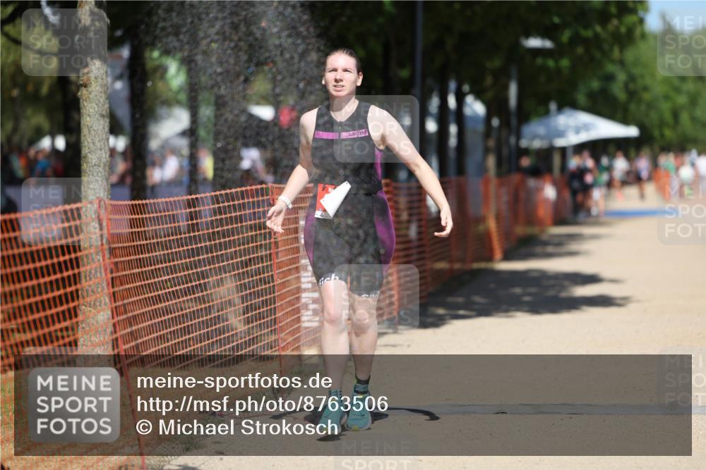07.09.2025 - 19. Norderstedt Triathlon Michael Strokosch http://msf.ph/oto/8763506 07.09.2025 13:19:09 Laufen 187, 307 meine-sportfotos.de