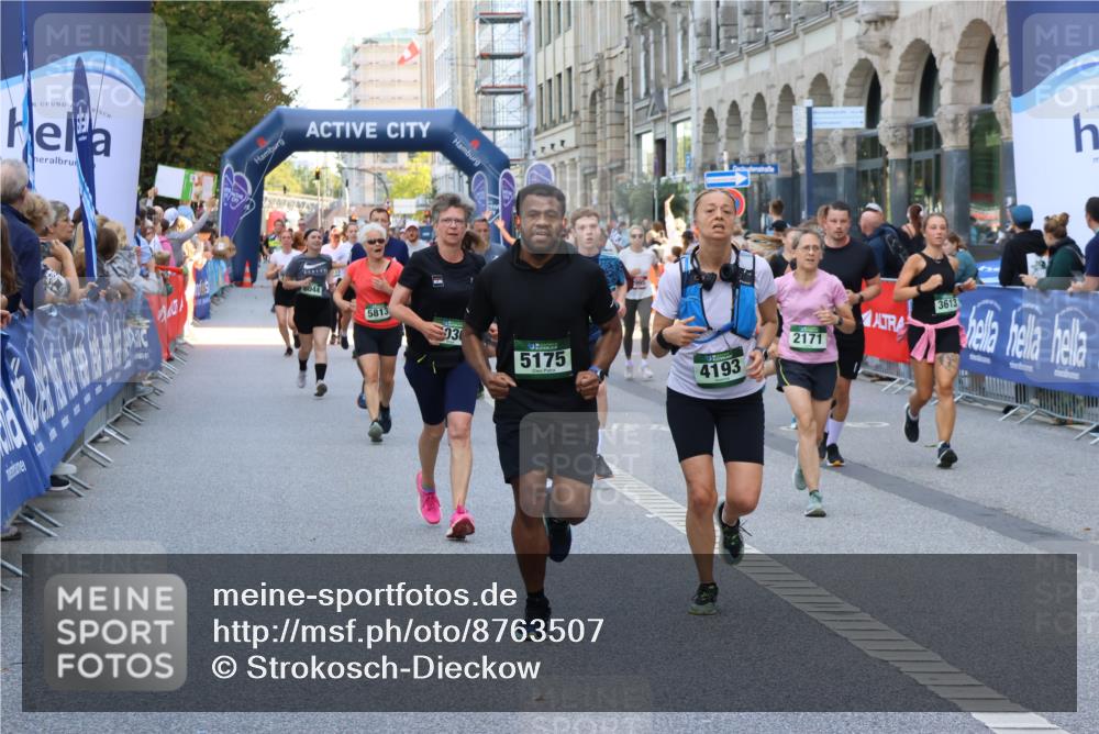 07.09.2025 - BARMER Alsterlauf Strokosch-Dieckow http://msf.ph/oto/8763507 07.09.2025 10:12:11 Ziel 2226, 3096, 3228, 3448, 3486, 3706, 3873, 3880, 3973, 4101, 4136, 4175, 4280, 4413, 4616, 4702, 4792, 4829, 4852, 5492, 5732, 5865, 5897, 6199, 6200, 8028, 8061, 8170, 8357 meine-sportfotos.de