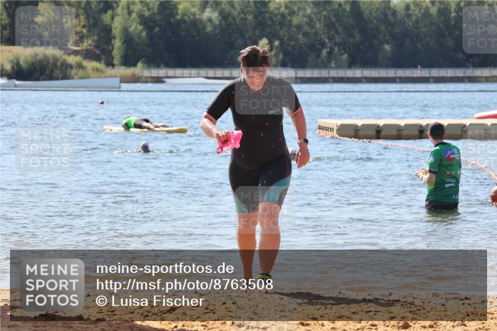 07.09.2025 - 19. Norderstedt Triathlon Luisa Fischer http://msf.ph/oto/8763508 07.09.2025 12:16:29 Schwimmen 219, 272 meine-sportfotos.de