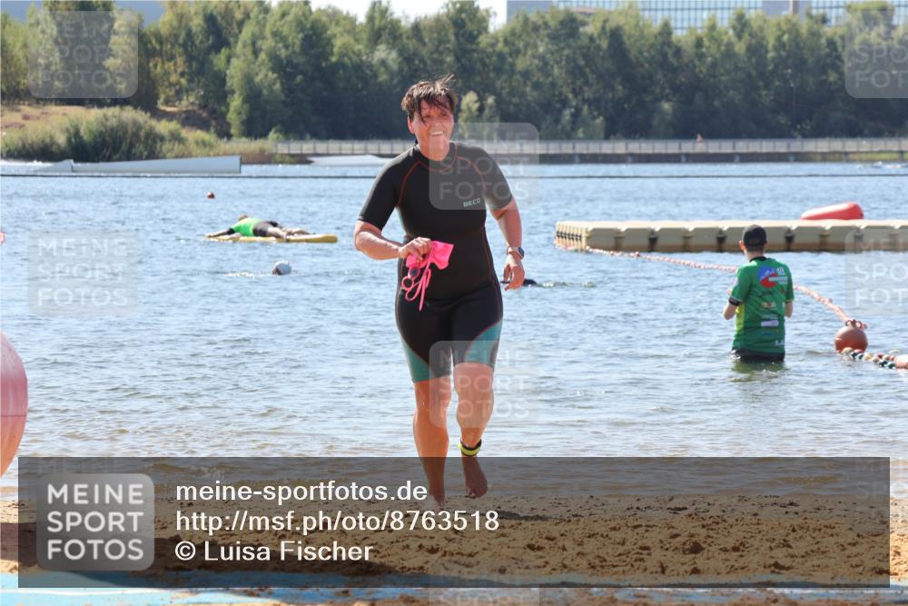 07.09.2025 - 19. Norderstedt Triathlon Luisa Fischer http://msf.ph/oto/8763518 07.09.2025 12:16:30 Schwimmen 219, 272 meine-sportfotos.de