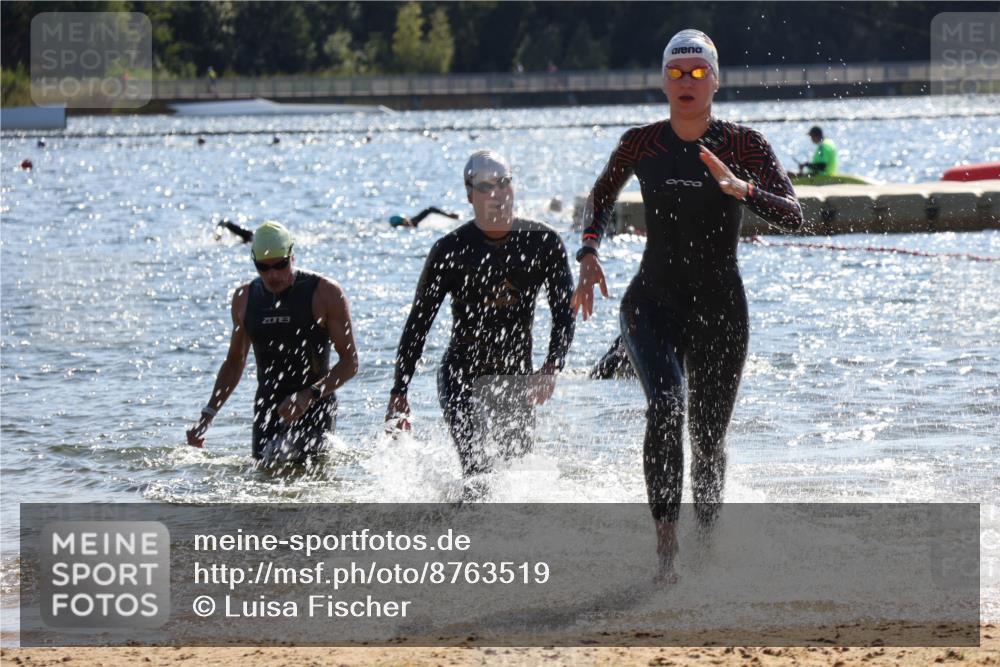 07.09.2025 - 19. Norderstedt Triathlon Luisa Fischer http://msf.ph/oto/8763519 07.09.2025 14:59:39 Schwimmen 944 meine-sportfotos.de