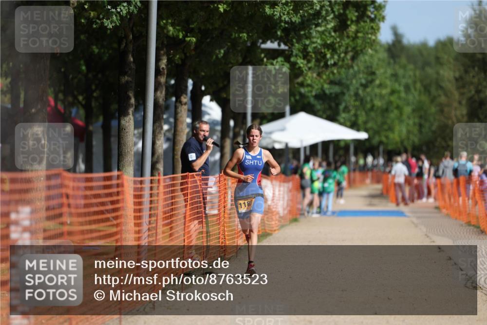 07.09.2025 - 19. Norderstedt Triathlon Michael Strokosch http://msf.ph/oto/8763523 07.09.2025 11:30:18 Laufen 1185 meine-sportfotos.de