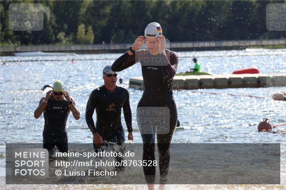 07.09.2025 - 19. Norderstedt Triathlon Luisa Fischer http://msf.ph/oto/8763528 07.09.2025 14:59:40 Schwimmen 944, 1538 meine-sportfotos.de