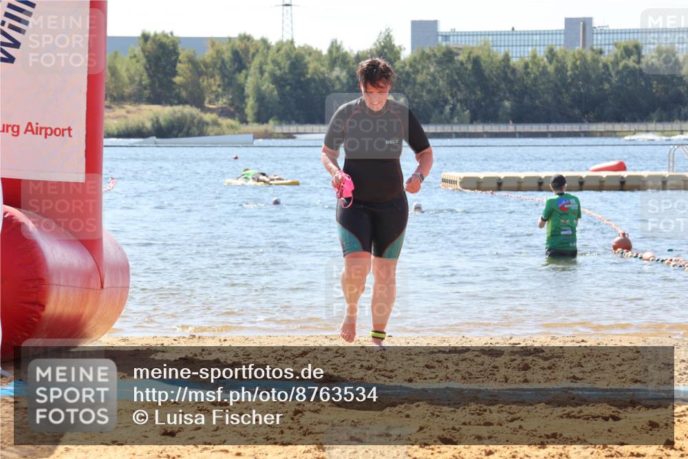 07.09.2025 - 19. Norderstedt Triathlon Luisa Fischer http://msf.ph/oto/8763534 07.09.2025 12:16:31 Schwimmen 219, 272 meine-sportfotos.de