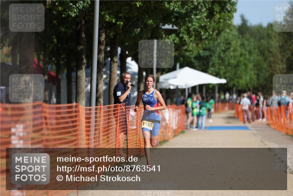 07.09.2025 - 19. Norderstedt Triathlon Michael Strokosch http://msf.ph/oto/8763541 07.09.2025 11:30:18 Laufen 1185 meine-sportfotos.de