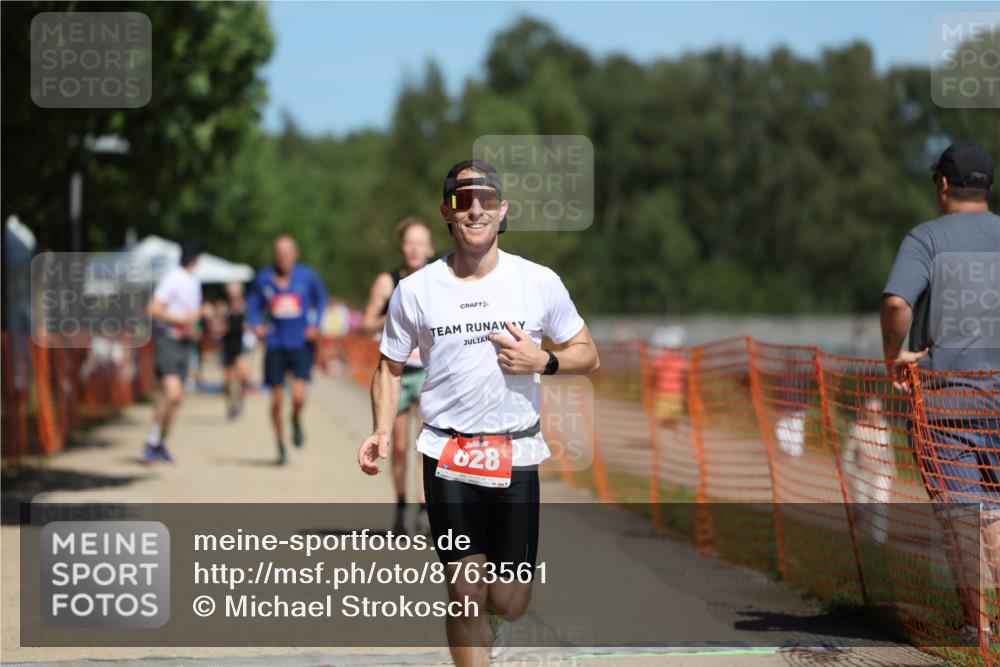 07.09.2025 - 19. Norderstedt Triathlon Michael Strokosch http://msf.ph/oto/8763561 07.09.2025 12:57:33 Laufen 208, 309, 818, 828, 1361 meine-sportfotos.de