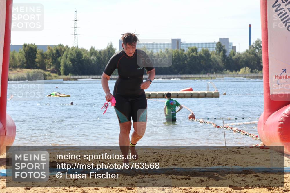 07.09.2025 - 19. Norderstedt Triathlon Luisa Fischer http://msf.ph/oto/8763568 07.09.2025 12:16:33 Schwimmen 219, 272 meine-sportfotos.de