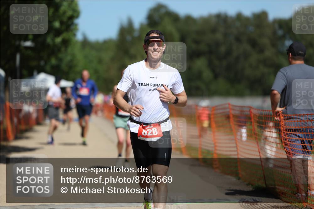 07.09.2025 - 19. Norderstedt Triathlon Michael Strokosch http://msf.ph/oto/8763569 07.09.2025 12:57:33 Laufen 208, 309, 818, 828, 1361 meine-sportfotos.de