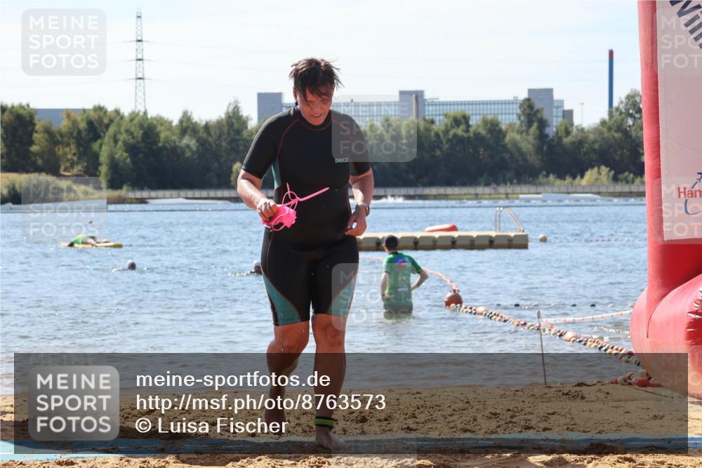 07.09.2025 - 19. Norderstedt Triathlon Luisa Fischer http://msf.ph/oto/8763573 07.09.2025 12:16:33 Schwimmen 219, 272 meine-sportfotos.de