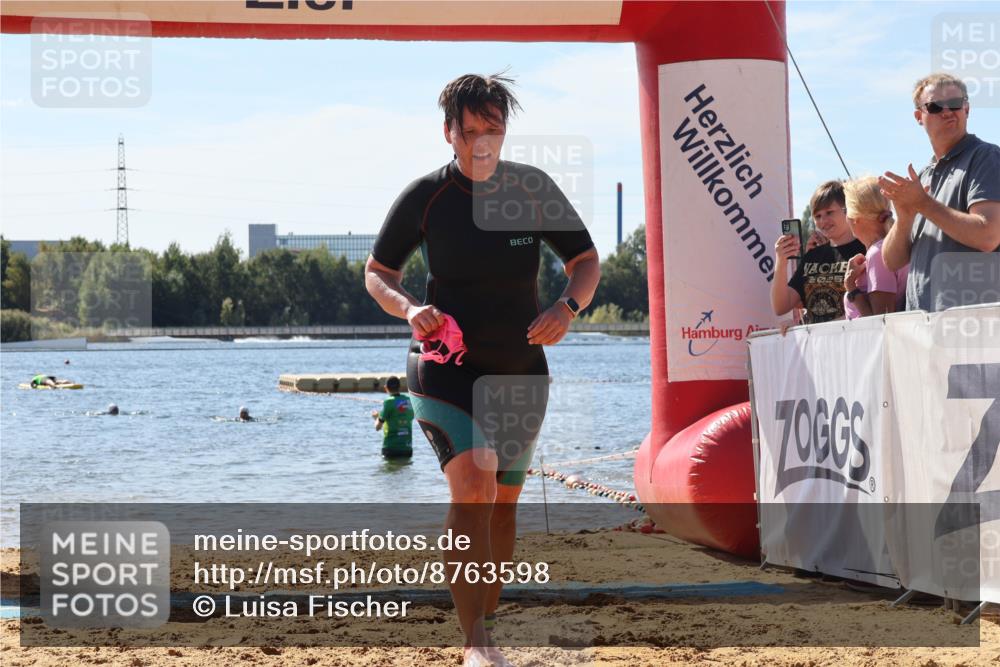 07.09.2025 - 19. Norderstedt Triathlon Luisa Fischer http://msf.ph/oto/8763598 07.09.2025 12:16:35 Schwimmen 219, 272 meine-sportfotos.de
