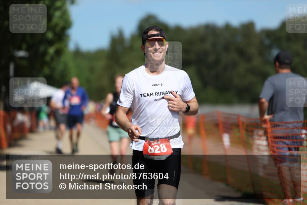 07.09.2025 - 19. Norderstedt Triathlon Michael Strokosch http://msf.ph/oto/8763604 07.09.2025 12:57:34 Laufen 208, 309, 818, 828, 1361 meine-sportfotos.de