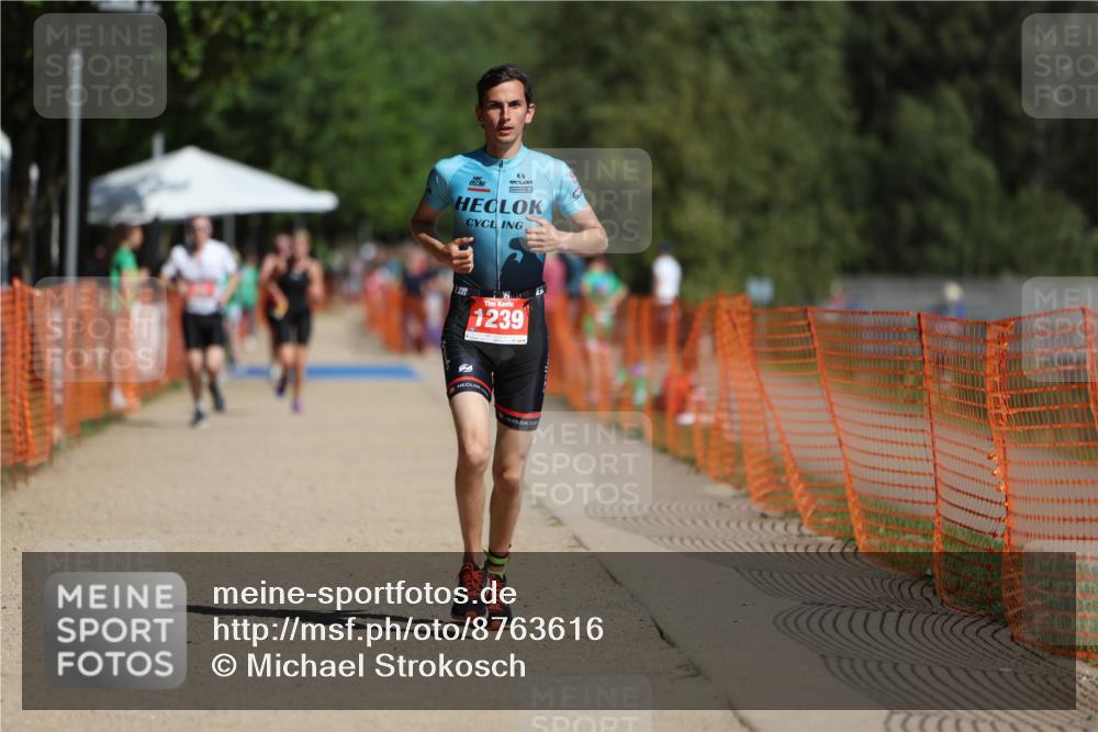 07.09.2025 - 19. Norderstedt Triathlon Michael Strokosch http://msf.ph/oto/8763616 07.09.2025 12:10:38 Laufen 1239 meine-sportfotos.de