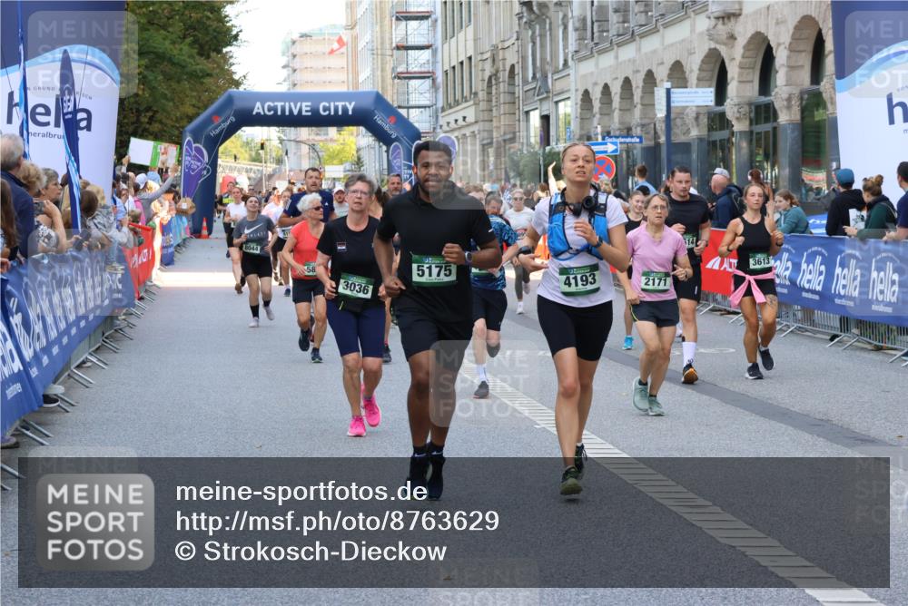 07.09.2025 - BARMER Alsterlauf Strokosch-Dieckow http://msf.ph/oto/8763629 07.09.2025 10:12:11 Ziel 2226, 3096, 3228, 3448, 3486, 3706, 3873, 3880, 3973, 4101, 4136, 4175, 4280, 4413, 4616, 4702, 4792, 4829, 4852, 5492, 5732, 5865, 5897, 6199, 6200, 8028, 8061, 8170, 8357 meine-sportfotos.de