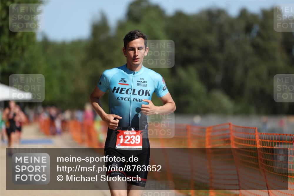 07.09.2025 - 19. Norderstedt Triathlon Michael Strokosch http://msf.ph/oto/8763652 07.09.2025 12:10:40 Laufen 1239 meine-sportfotos.de