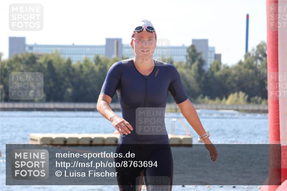 07.09.2025 - 19. Norderstedt Triathlon Luisa Fischer http://msf.ph/oto/8763694 07.09.2025 12:17:30 Schwimmen 1292 meine-sportfotos.de