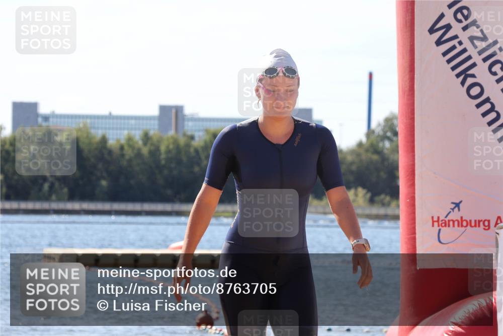 07.09.2025 - 19. Norderstedt Triathlon Luisa Fischer http://msf.ph/oto/8763705 07.09.2025 12:17:31 Schwimmen 1292 meine-sportfotos.de