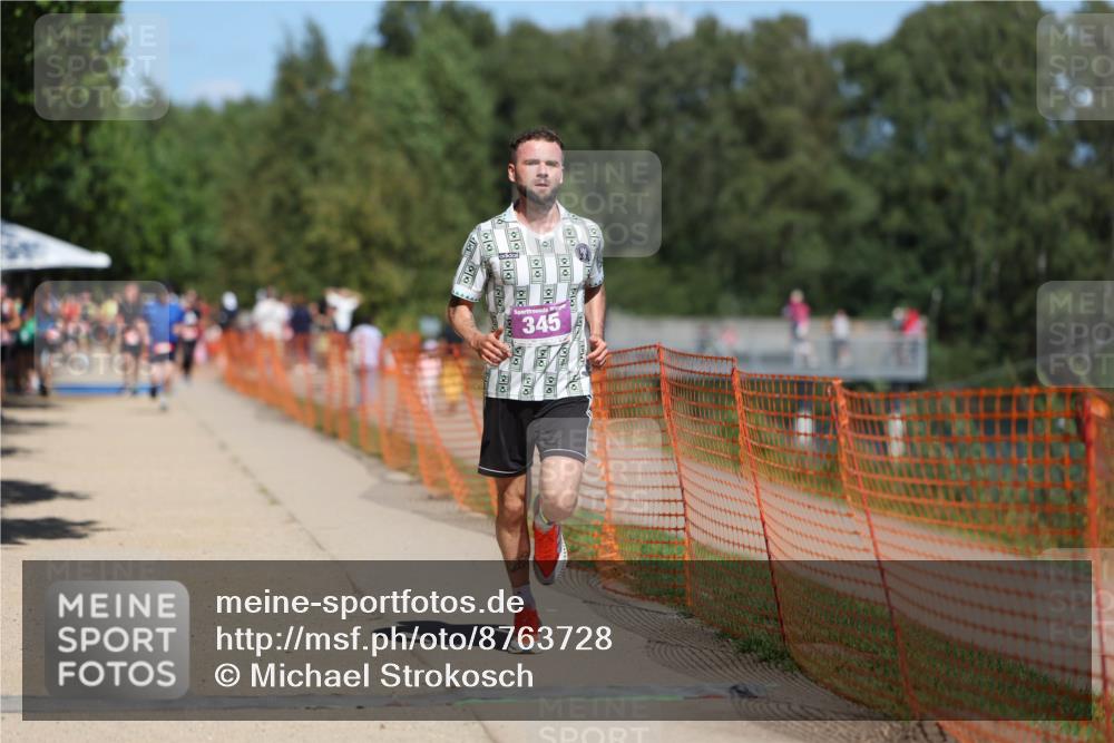 07.09.2025 - 19. Norderstedt Triathlon Michael Strokosch http://msf.ph/oto/8763728 07.09.2025 13:19:32 Laufen 345 meine-sportfotos.de
