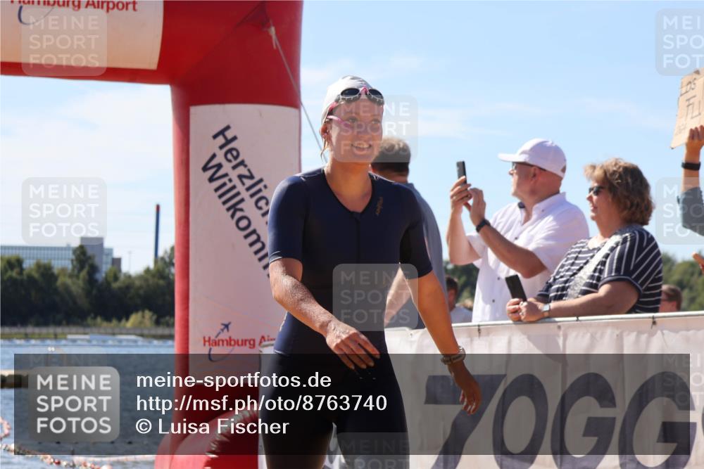 07.09.2025 - 19. Norderstedt Triathlon Luisa Fischer http://msf.ph/oto/8763740 07.09.2025 12:17:33 Schwimmen 1292 meine-sportfotos.de