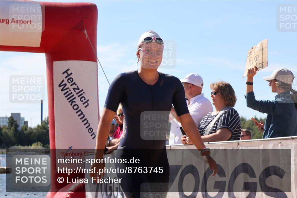 07.09.2025 - 19. Norderstedt Triathlon Luisa Fischer http://msf.ph/oto/8763745 07.09.2025 12:17:33 Schwimmen 1292 meine-sportfotos.de