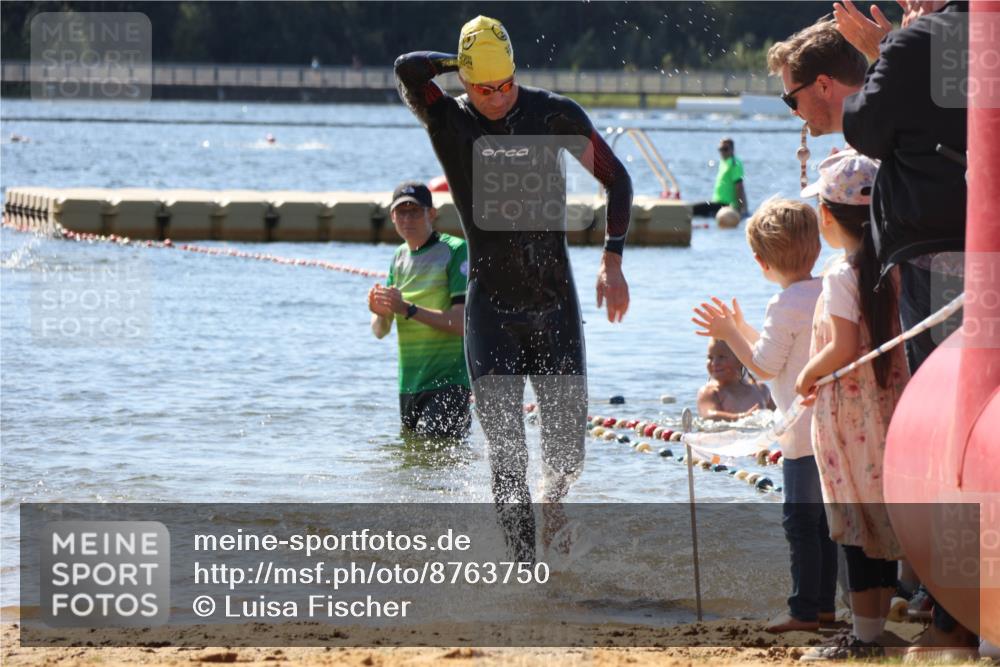 07.09.2025 - 19. Norderstedt Triathlon Luisa Fischer http://msf.ph/oto/8763750 07.09.2025 12:28:29 Schwimmen 1366 meine-sportfotos.de