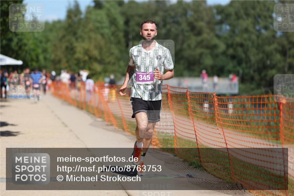 07.09.2025 - 19. Norderstedt Triathlon Michael Strokosch http://msf.ph/oto/8763753 07.09.2025 13:19:32 Laufen 345 meine-sportfotos.de
