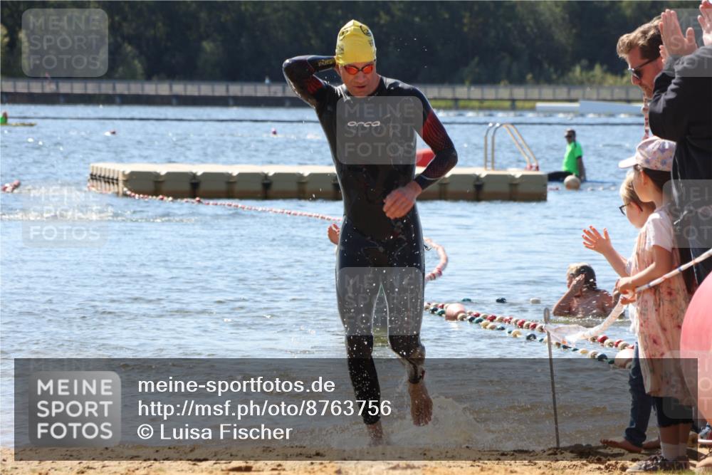 07.09.2025 - 19. Norderstedt Triathlon Luisa Fischer http://msf.ph/oto/8763756 07.09.2025 12:28:29 Schwimmen 1366 meine-sportfotos.de
