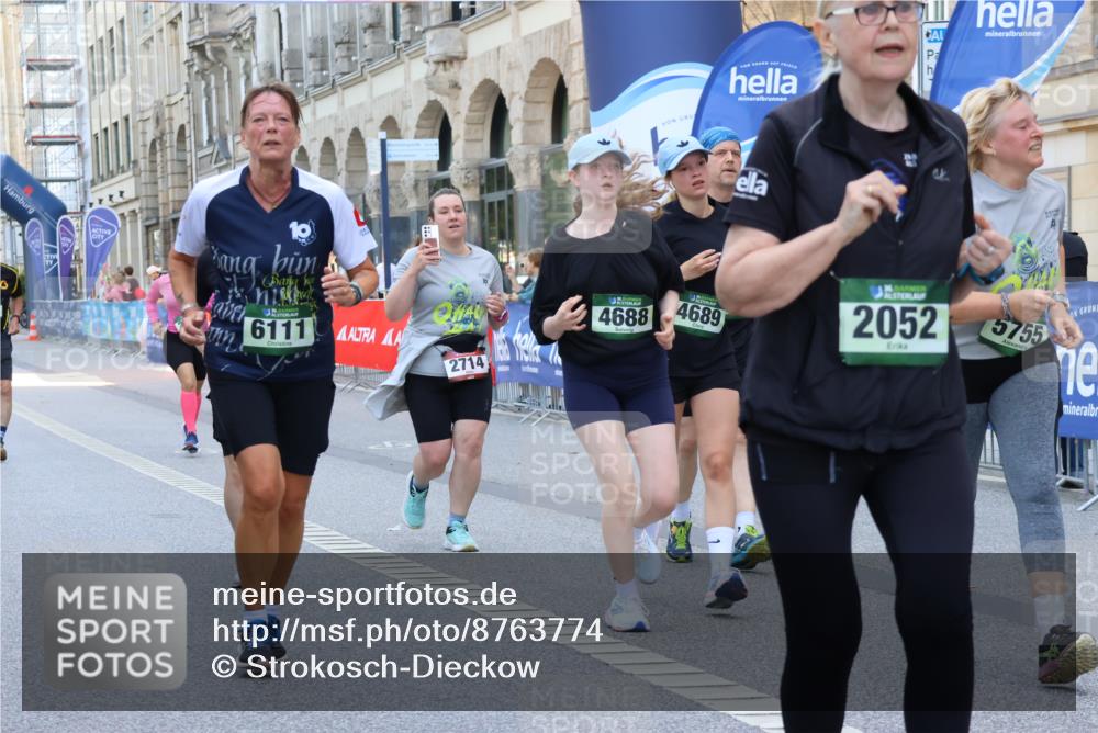 07.09.2025 - BARMER Alsterlauf Strokosch-Dieckow http://msf.ph/oto/8763774 07.09.2025 10:28:51 Ziel 2486, 2877, 3141, 3165, 3495 meine-sportfotos.de