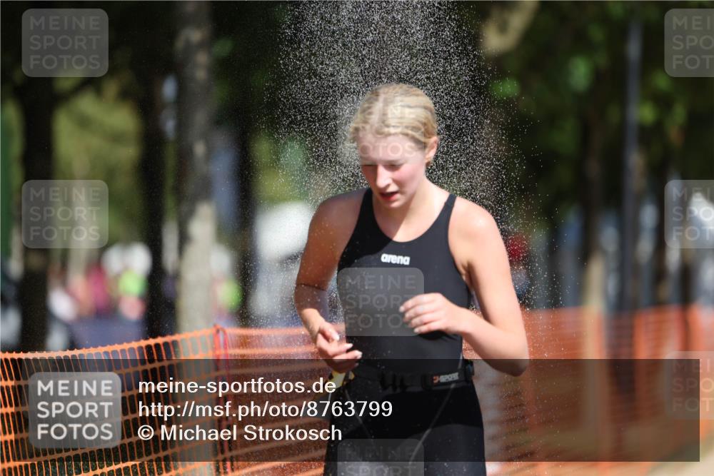 07.09.2025 - 19. Norderstedt Triathlon Michael Strokosch http://msf.ph/oto/8763799 07.09.2025 12:10:53 Laufen 300, 1155 meine-sportfotos.de