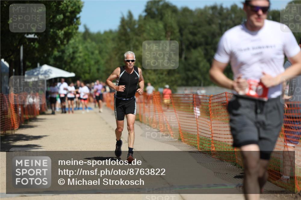 07.09.2025 - 19. Norderstedt Triathlon Michael Strokosch http://msf.ph/oto/8763822 07.09.2025 12:57:44 Laufen 139, 309, 813 meine-sportfotos.de